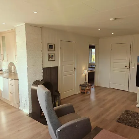 Quaint At Kvaloya, Apartment *